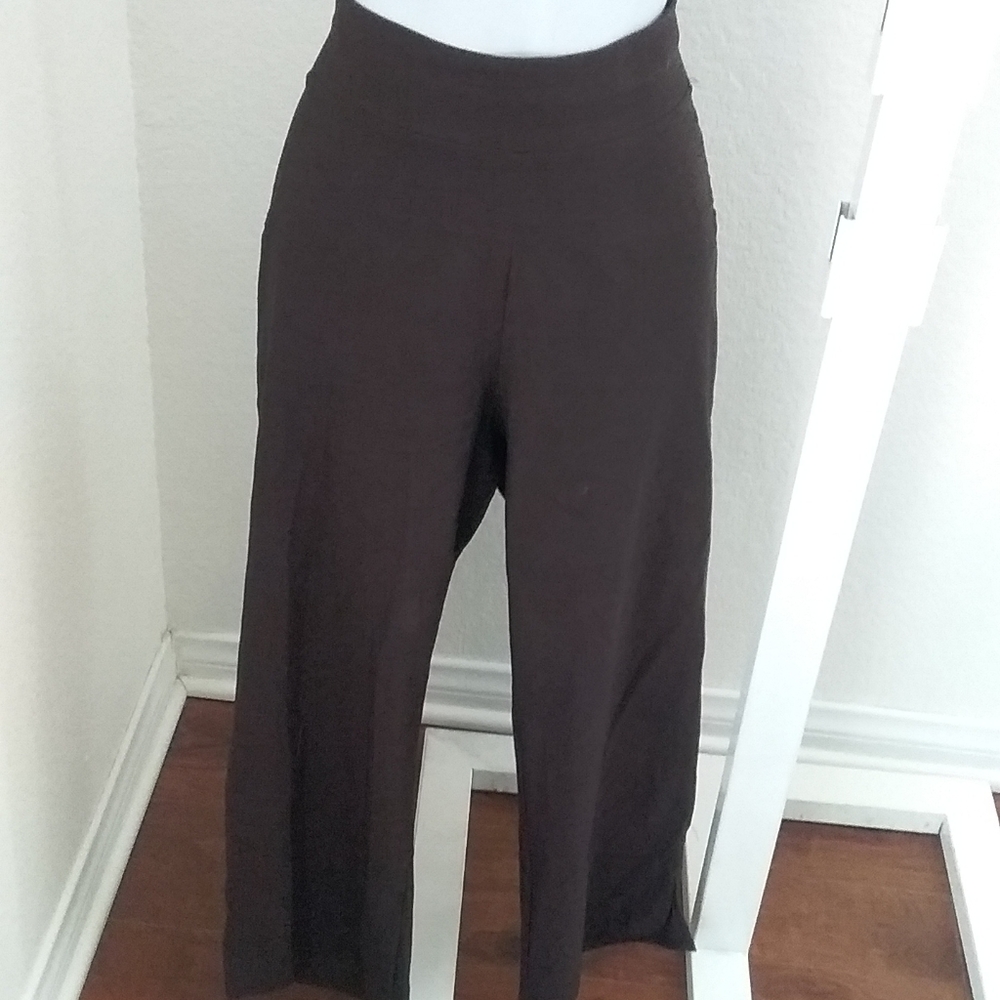 Lavish Capri slacks